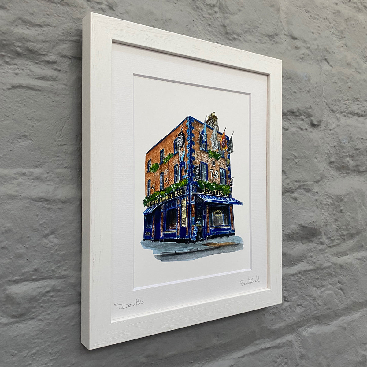 Devitts-Pub-Dublin-white-framed-print-gift-front