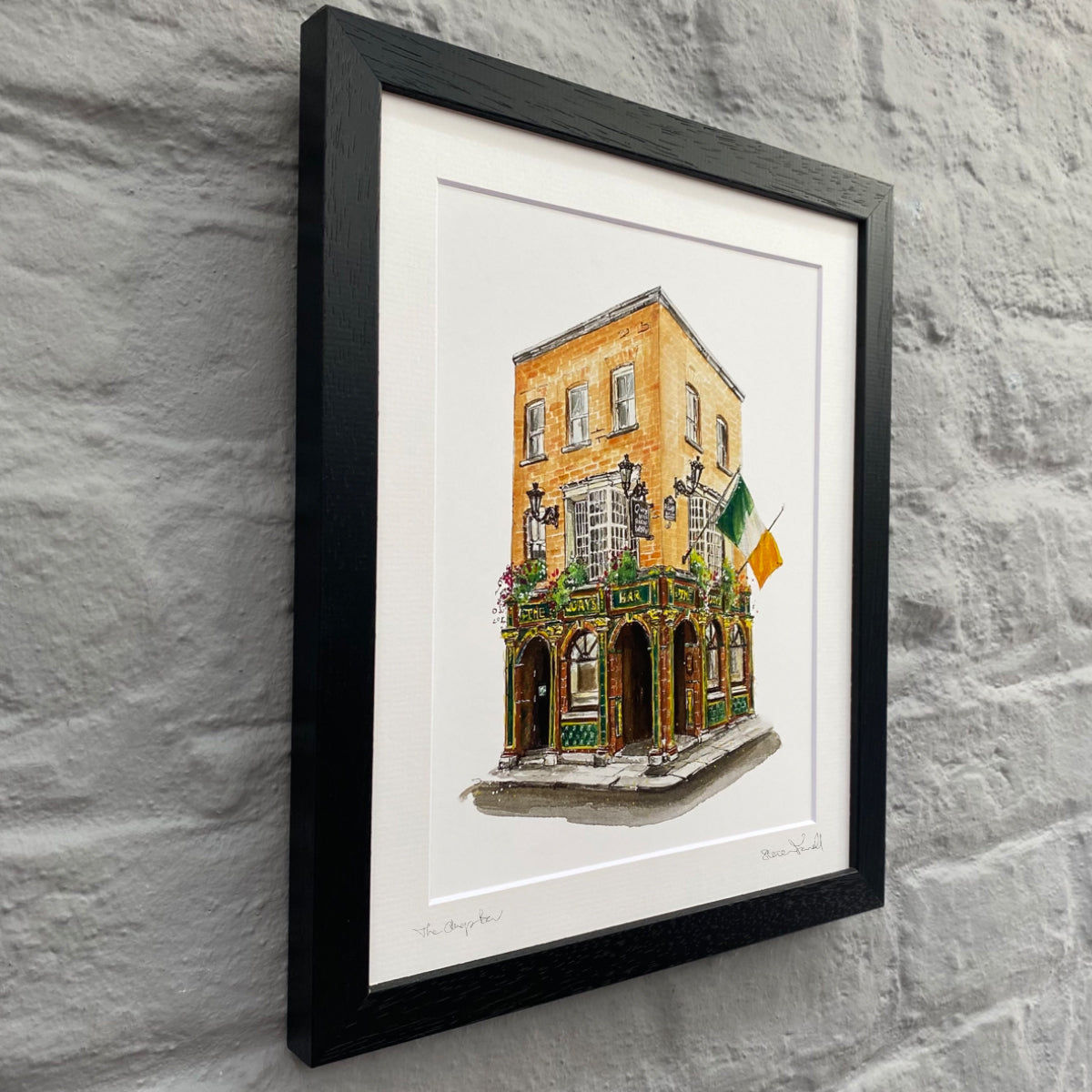 The-Quays-bar-Dublin-Irish-gifts